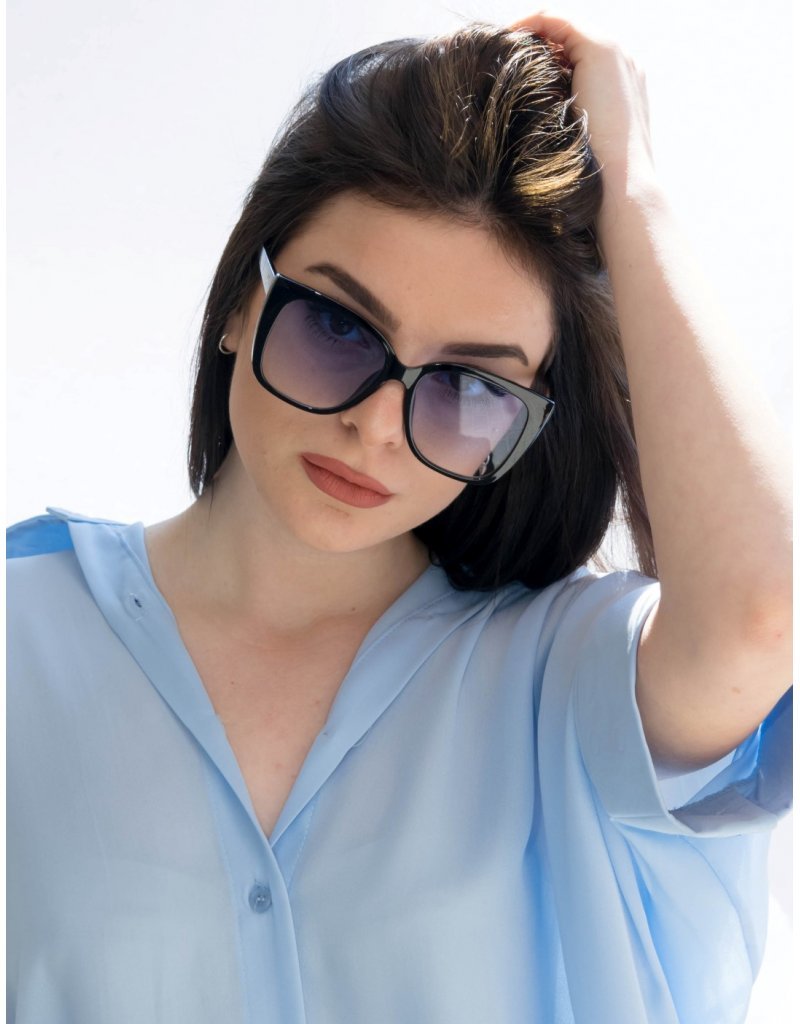 Η νέα μόδα του 2019 θέλει να φοράς τετράγωνα γυαλιά ηλίου