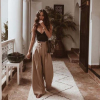 Diale3e Thn Teleia Pantelona Symfwna Me Ton Swmatotypo Soy